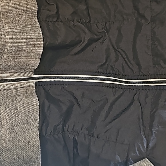 Nike jacket - Picture 5 of 9